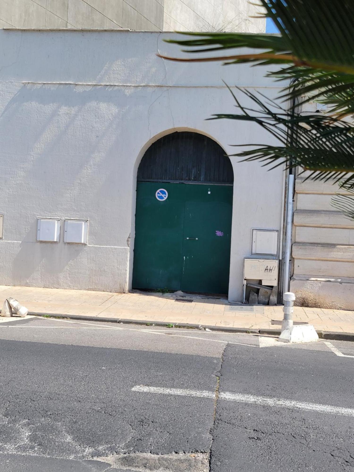 Spacieux Avec Jardin Et Parking Appartement